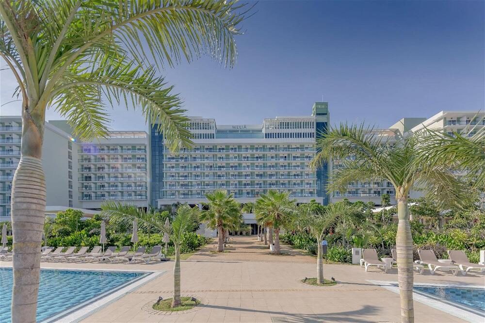 Hôtel Melina International — jardins tropicaux